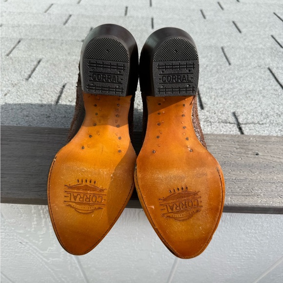 Corral Ladies Cognac Embroidery Studs Ankle Boots C3865 - Picture 7 of 8